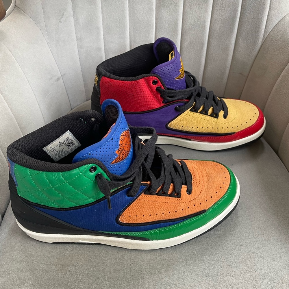 NIKE AIR JORDAN RETRO 2 WMNS